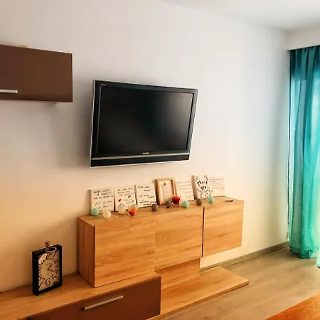 ”modern Apartment” Old *